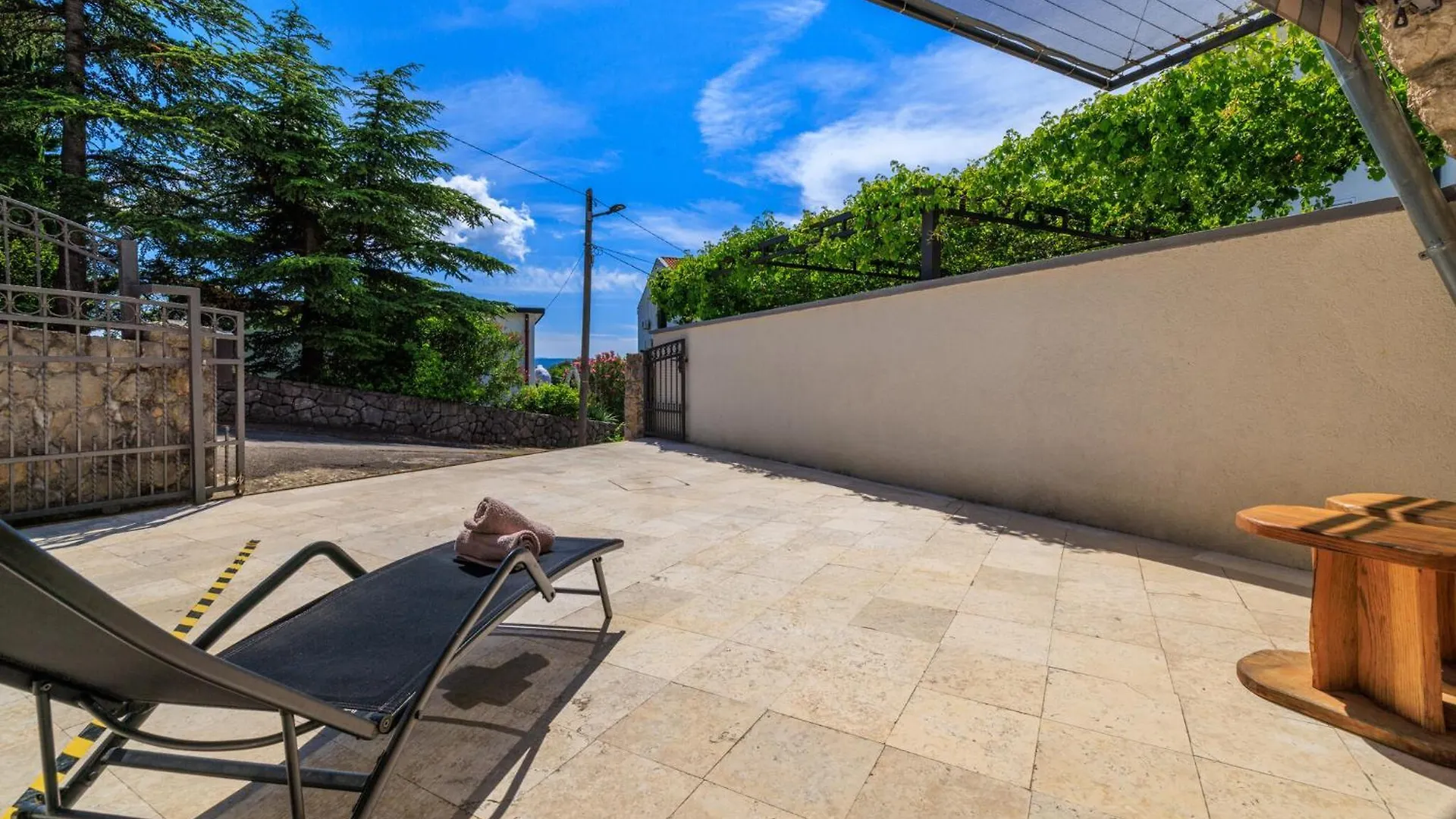 Marina Apartment Dramalj 0*,  Croatia